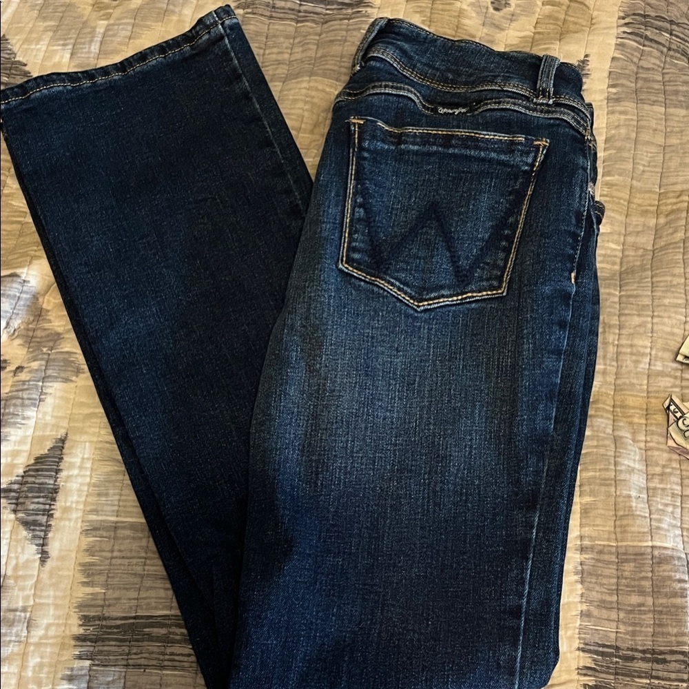 NWOT Women’s Wrangler Sadie bootcut jeans